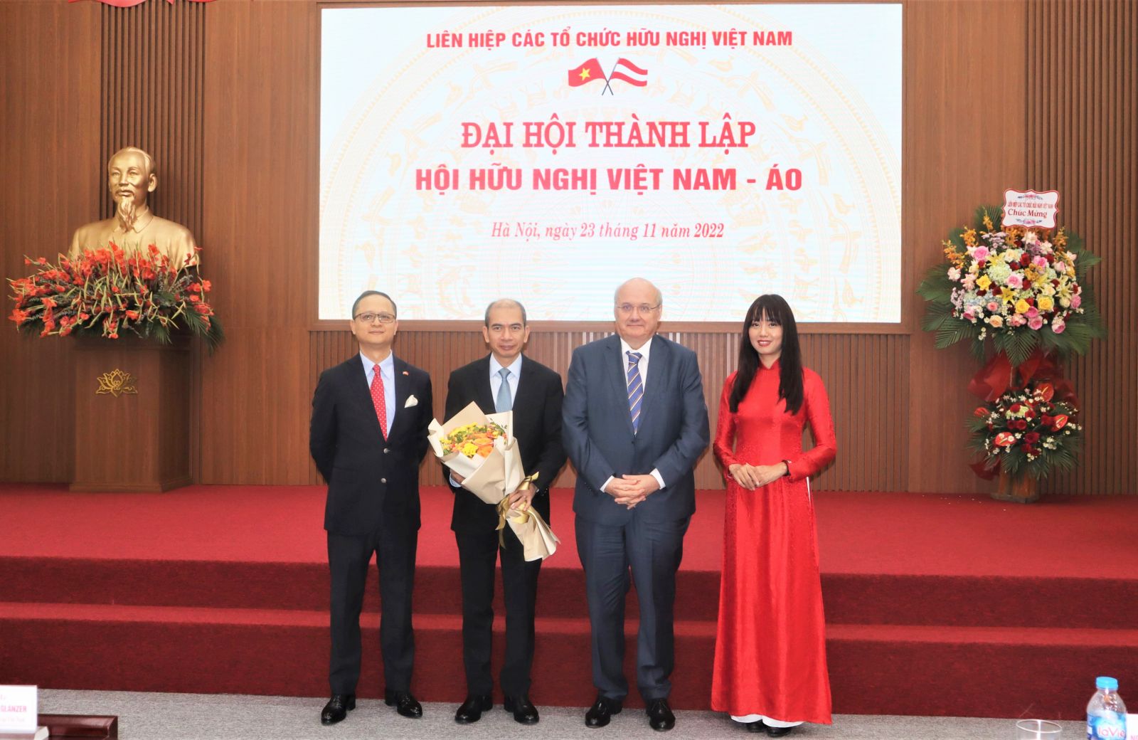 Chairman of NDTC. Companies is elected as Vice Chairman of Vietnam - Austria Friendship Association